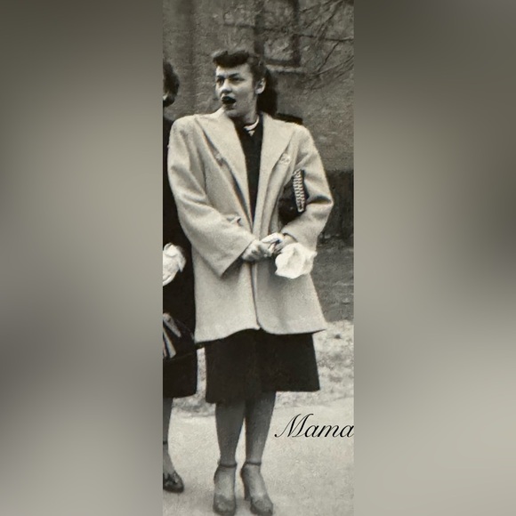 Meet your Posher, Patricia, aka ReillyDarby ๐ฉท - Picture 7 of 9